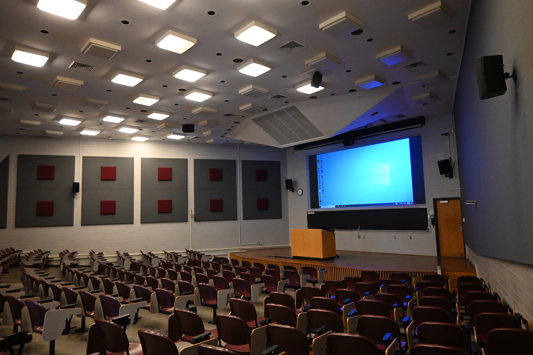 Image of an empty "Large Auditoria" classroom